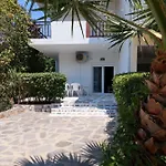 Lelegianni Studios And Psakoudia