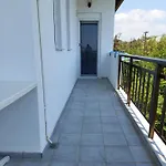 Appartement Lelegianni Studios And *