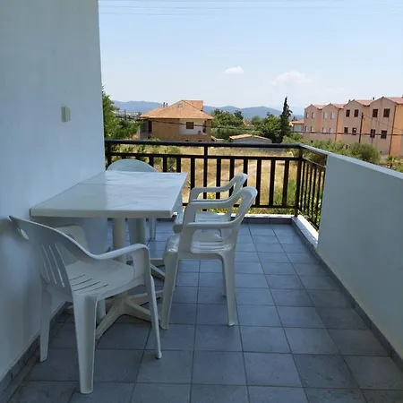 Lelegianni And Apartment
