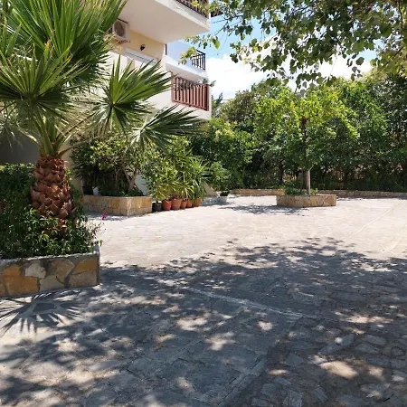 아파트 Lelegianni And