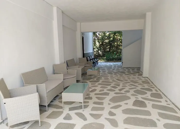 Lelegianni And Psakoudia