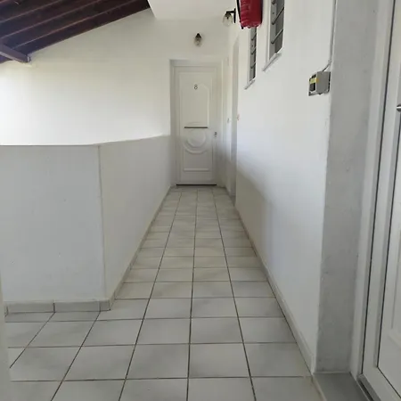 Lelegianni Studios And Апартаменты *